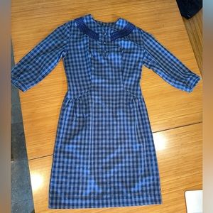 Vintage 1960’s navy blue shift dress
